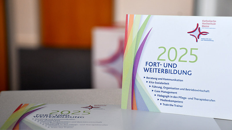 Programmflyer Fort- und Weiterbildung 2025