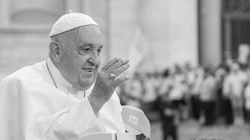 Papst Franziskus bei der XIII. Internationale Ministrantenwallfahrt 2024 am 30. Juli 2024 auf dem Petersplatz in Rom (Vatikan).